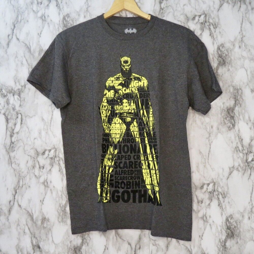 Batman Dark Knight Grey and Yellow Medium Boys T-shirt Tee Shirt